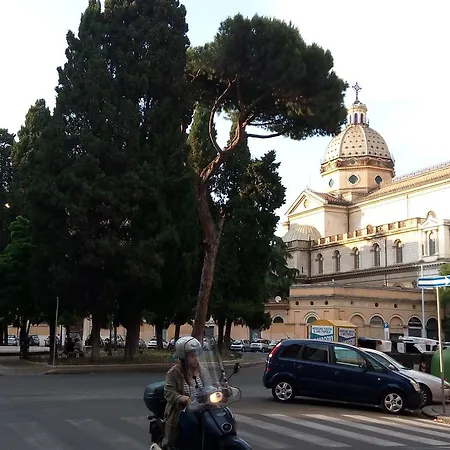 Near The Vatican Apartman